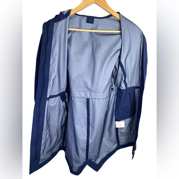Lululemon Rain Haven Jacket
Dark Iris Size 2 Retail $228 W4AJDS - Picture 6 of 12